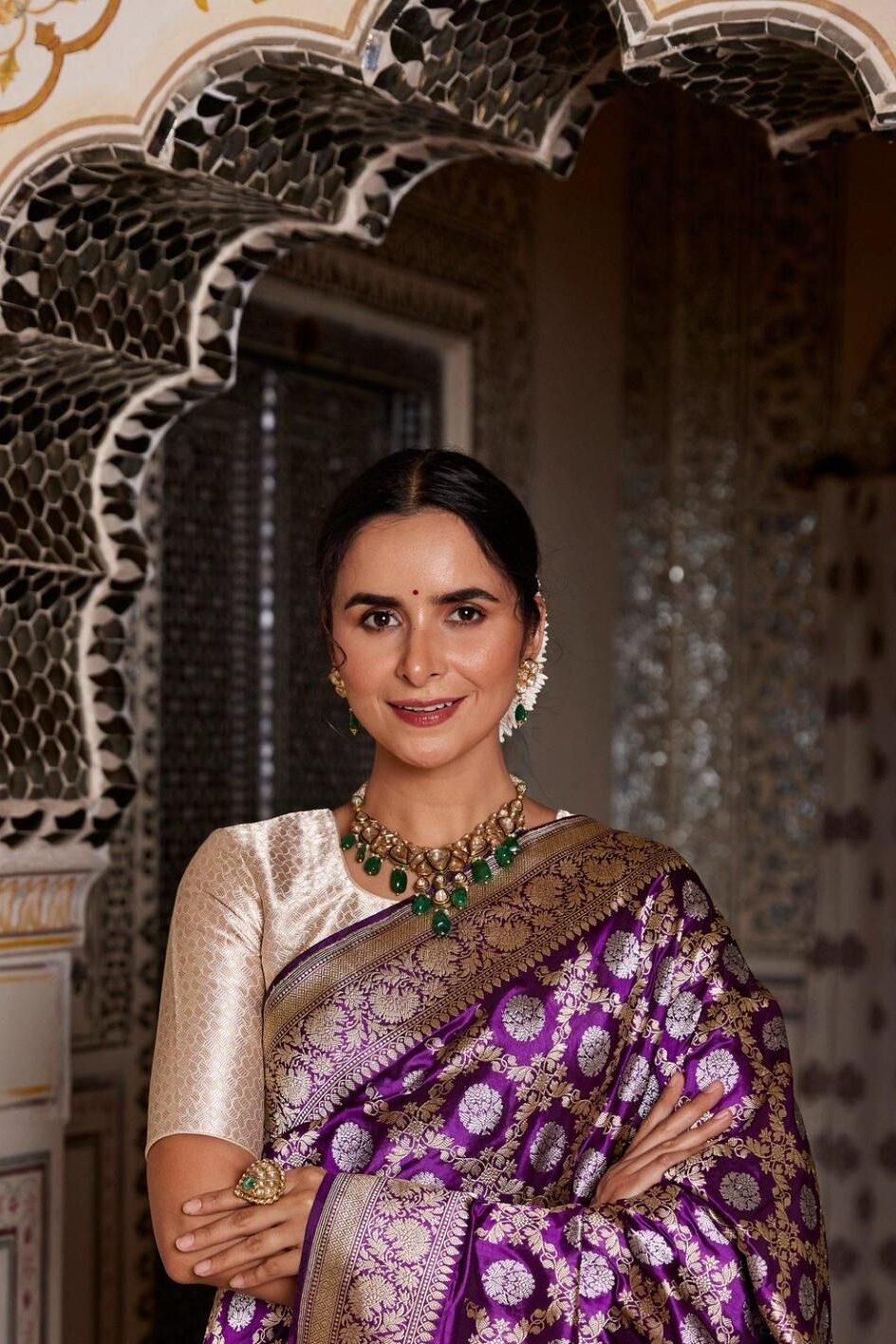 10 Must-Experience Wonders of Kashi, India's Spiritual Heaven 9 banarsi saree