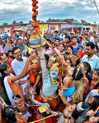 कृष्ण जन्माष्टमी: भगवान श्रीकृष्ण के आविर्भाव की अद्वितीय उत्सव 5 krishna janmastmi